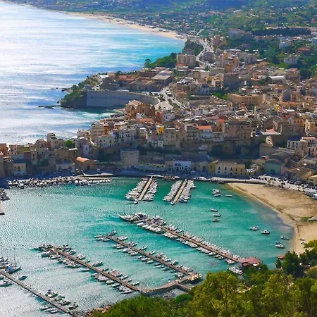 Annina'S Home Castellammare del Golfo Buitenkant foto